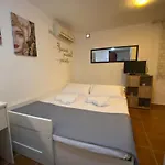 Petit Maison פלרמו