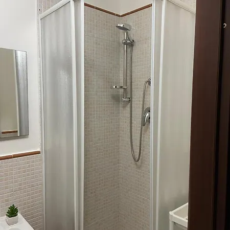 Petit Maison شقة